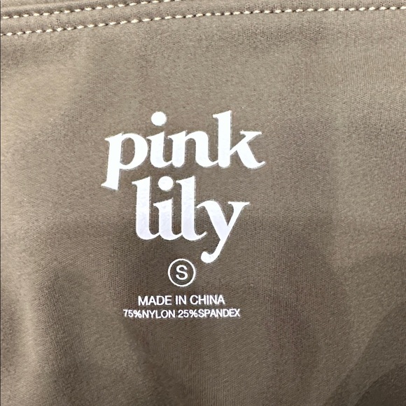 Pink Lily small active olive green skort. Like new - Picture 3 of 3